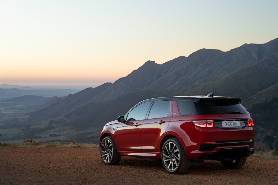 Land Rover Discovery Sport Facelift P Hp Mhev Awd